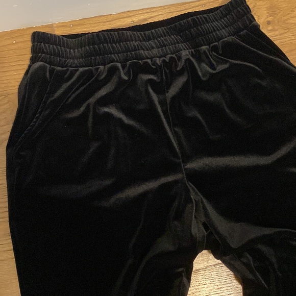 Velvet Joggers - Picture 2 of 3